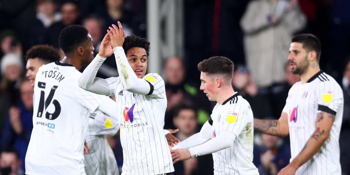 Carvalho, Dennis, Liverpool