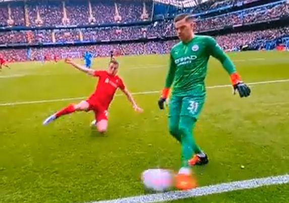 Ederson, Jota