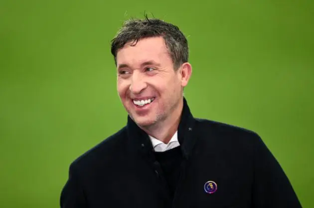 Robbie Fowler is eager for Mo Salah's contract situation to be sorted out soon