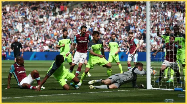 Simon Mignolet spent six years at Liverpool between 2013 and 2019